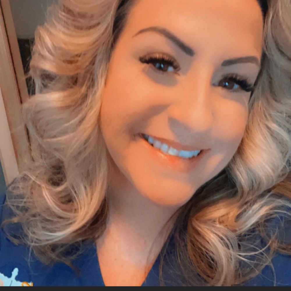 Meet your Posher, Nicole